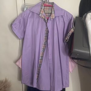 Light purple Burberry shirt size Small.